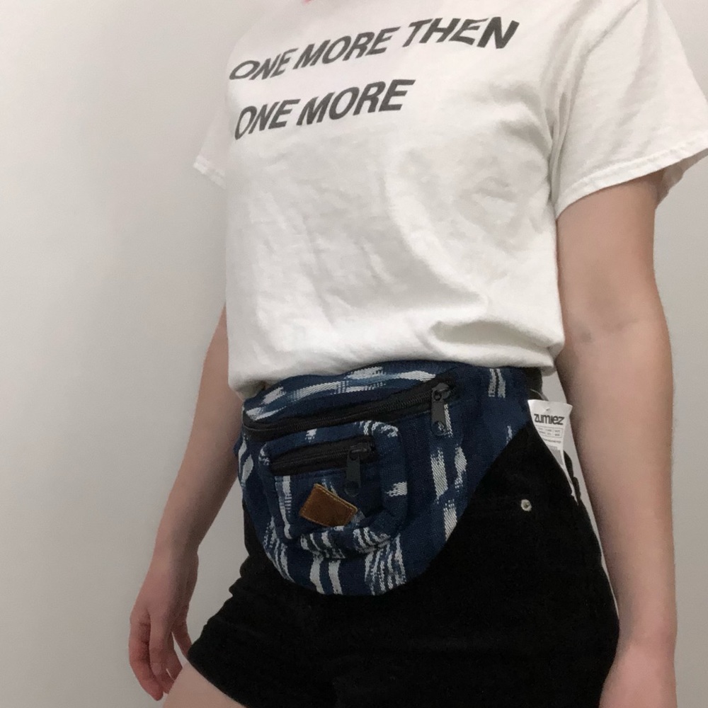 1/2 OFF WHEN BUNDLED ZUMIEZ FANNY PACK